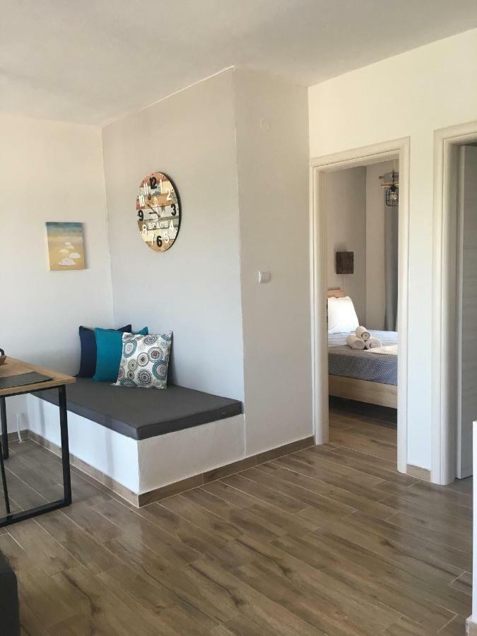 Sunset View Apartment Ofrinion Exterior photo
