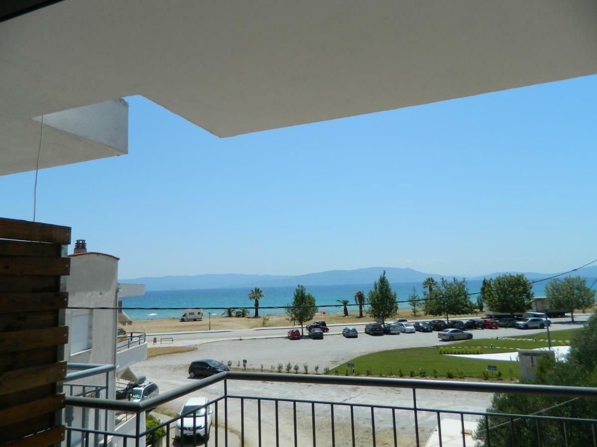 Sunset View Apartment Ofrinion Exterior photo